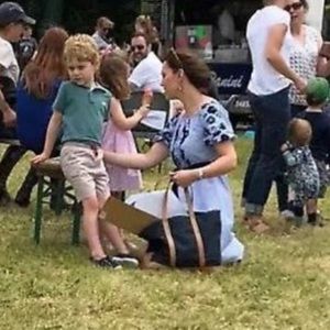 COPY - Zara dress ASO Kate Middleton size M medium